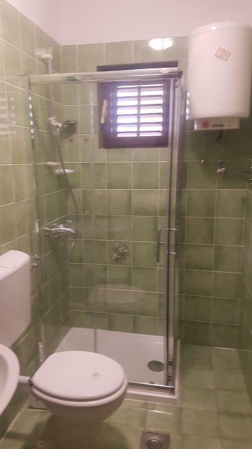 Apartment Lavanda Garden ラブ エクステリア 写真