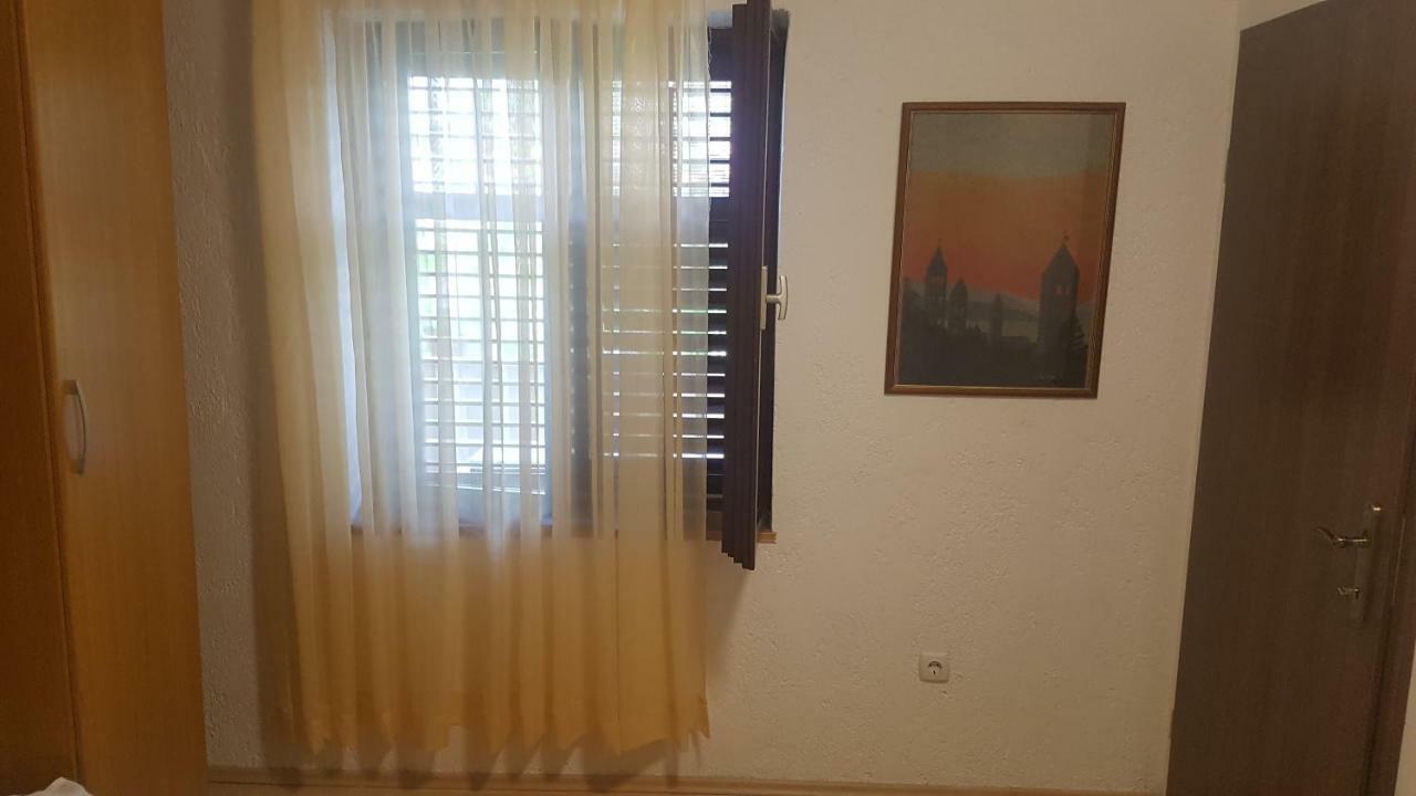 Apartment Lavanda Garden ラブ エクステリア 写真