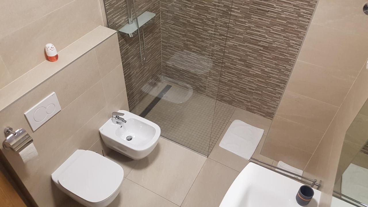 Apartment Lavanda Garden ラブ エクステリア 写真